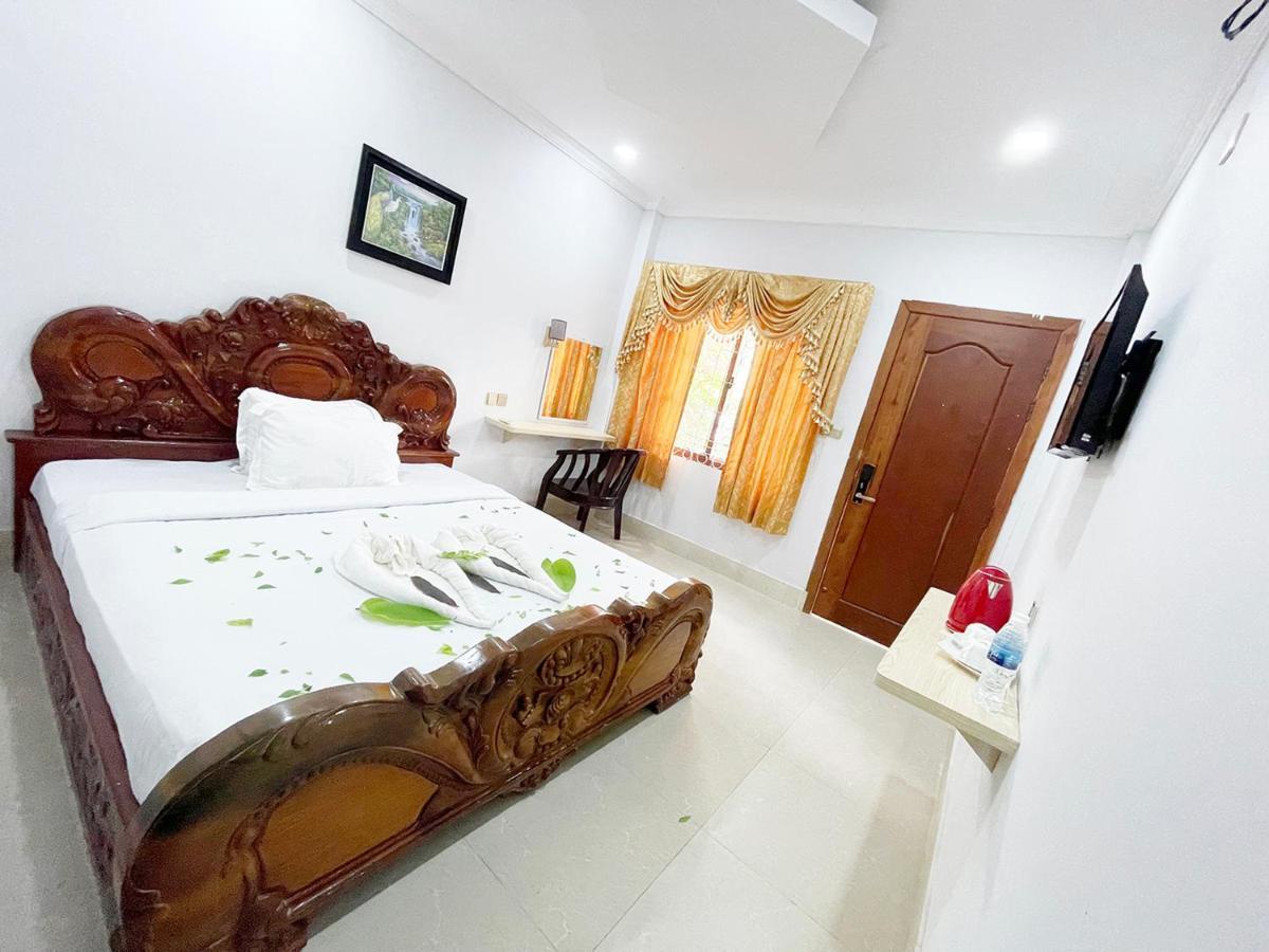 Golden River Resort Sihanoukville Esterno foto