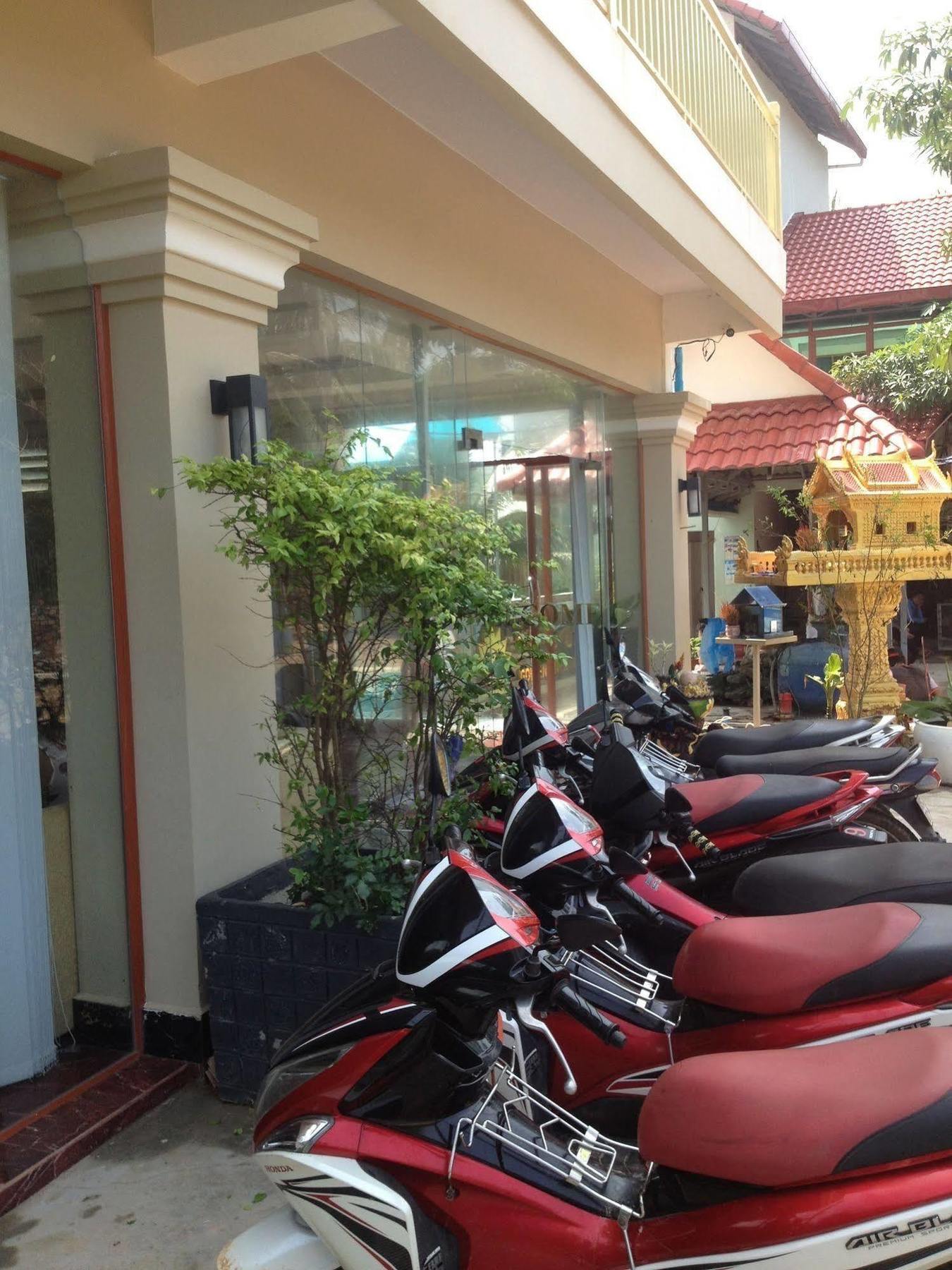 Golden River Resort Sihanoukville Esterno foto